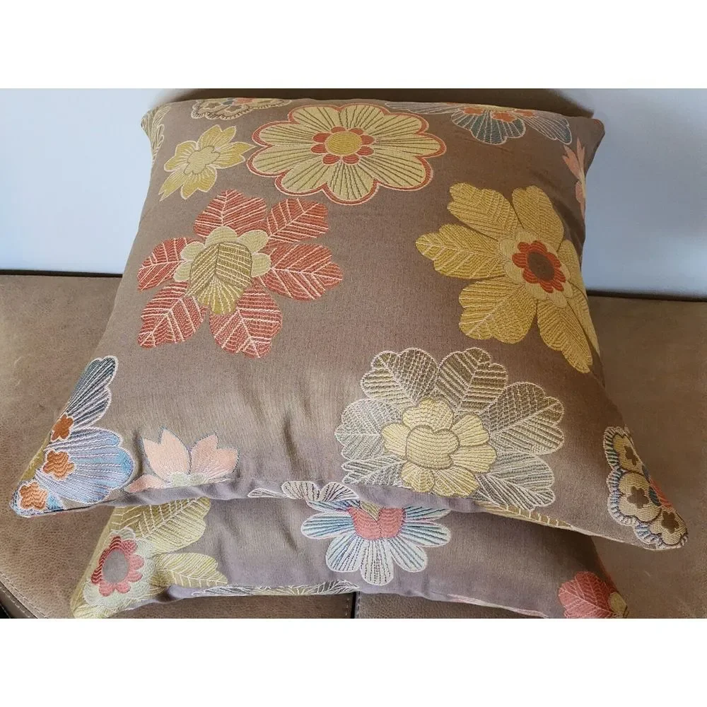 TRIO Kalin EMBROIDERED FLORAL Zippered Throw Pillow Cover 2/20x20 & 10x18 Lumbar